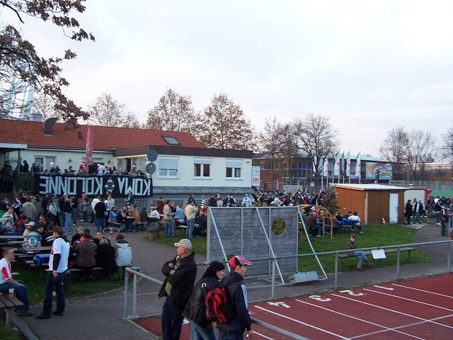 small100_2402